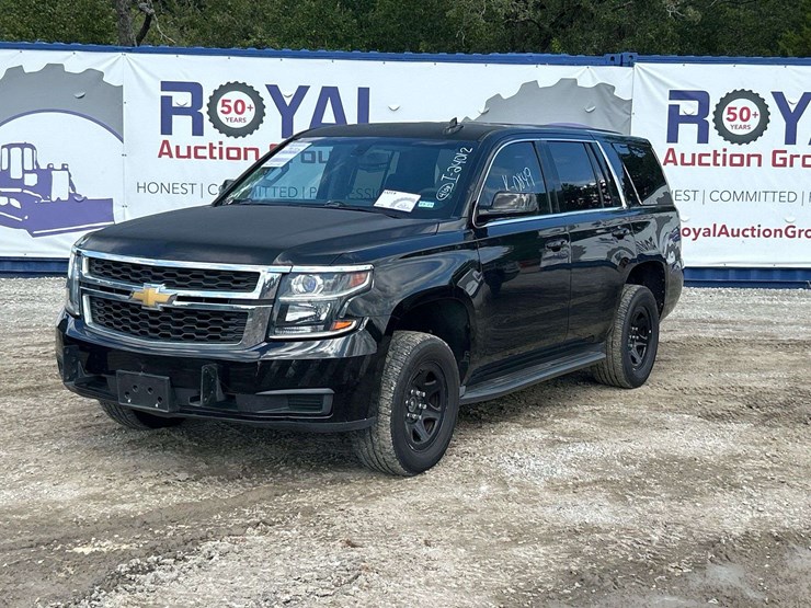 2017-chevrolet-tahoe-image-1
