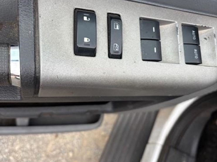 2013-ford-f250-sd-image-15