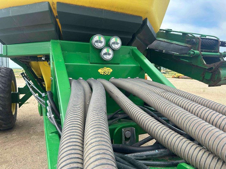 john-deere-1890-image-27