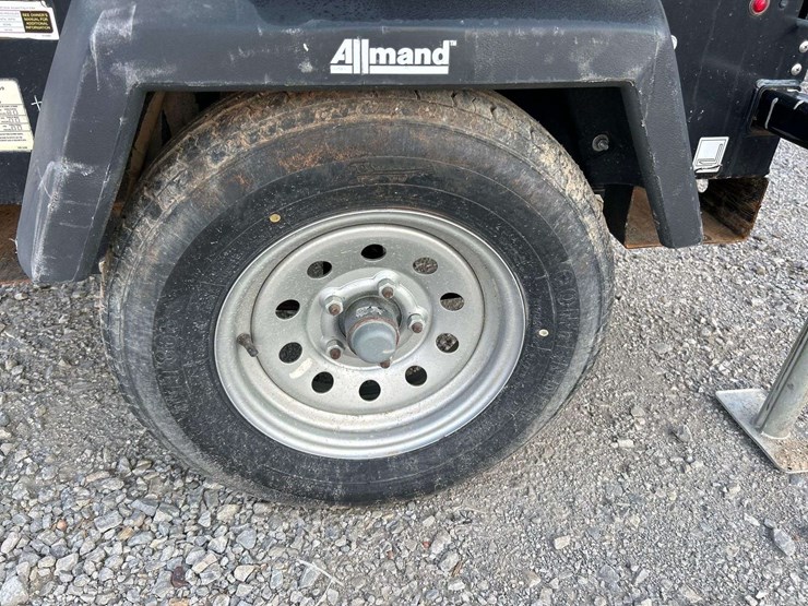 2019-allmand-bros-night-lite-v-series-image-13