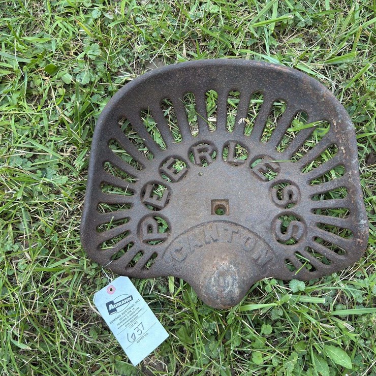 Peerless Seat
