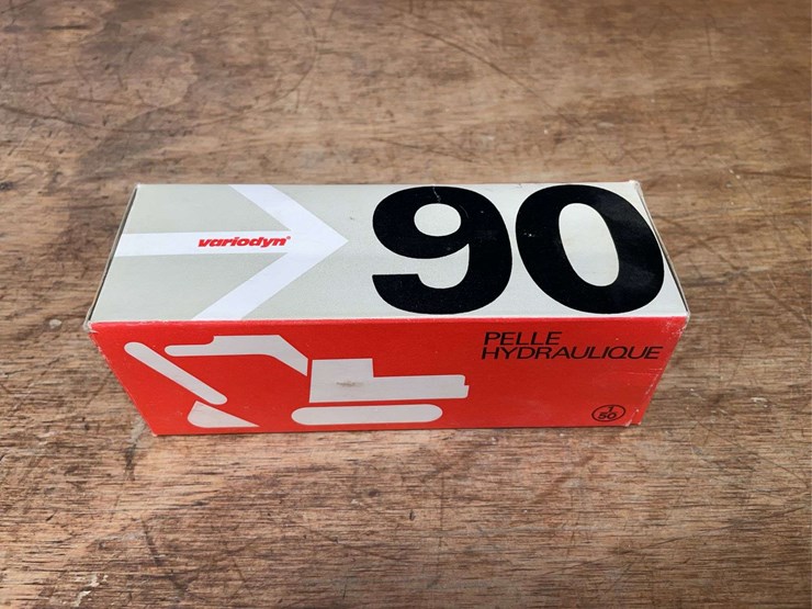 poclain-90-image-11
