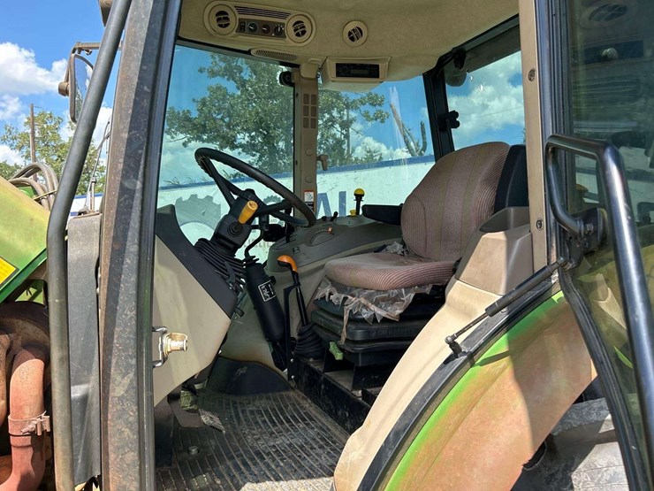 2011-john-deere-5075m-image-11