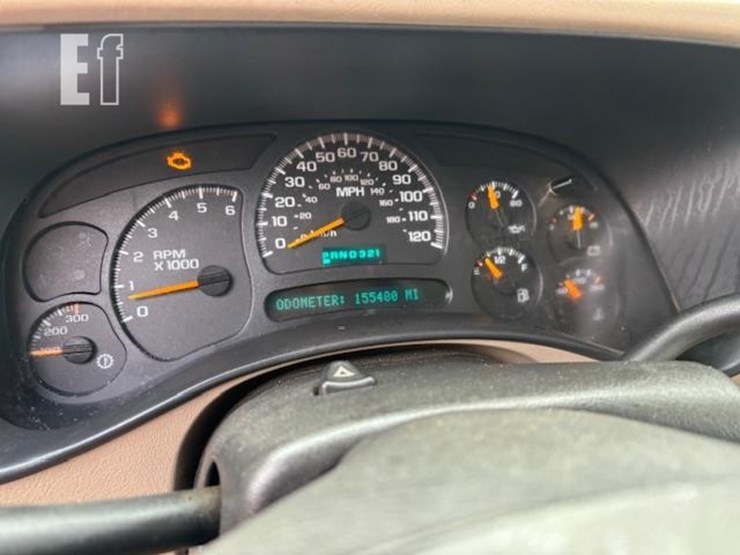 2004-chevrolet-silverado-2500-image-10