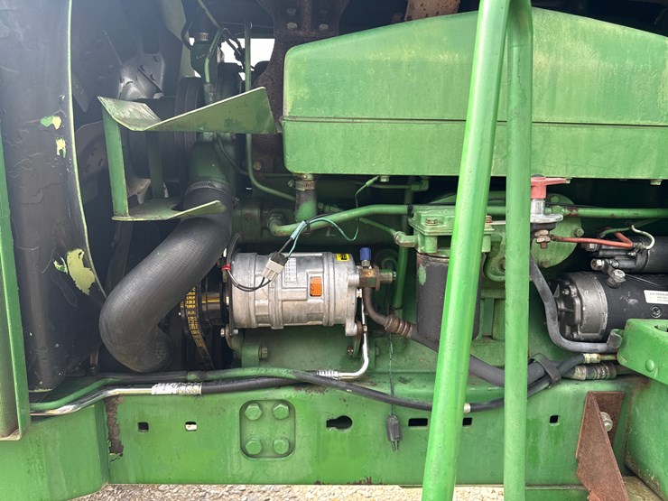 john-deere-4840-image-33