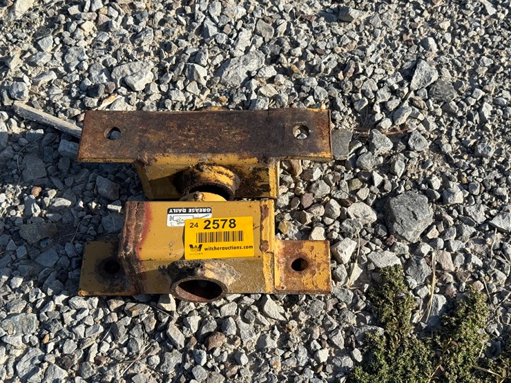 #2578-•-lot-of-(2)-shaft-carriers-image-6