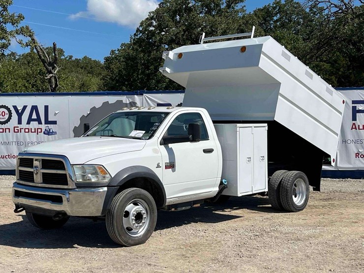 2012-dodge-ram-5500-image-1