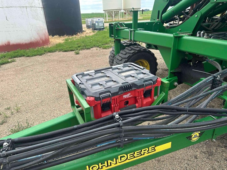 john-deere-1890-image-5