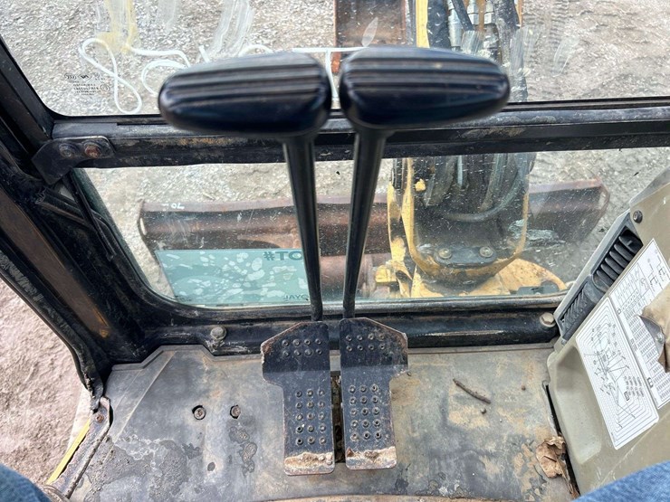2008-caterpillar-303.5c-image-12