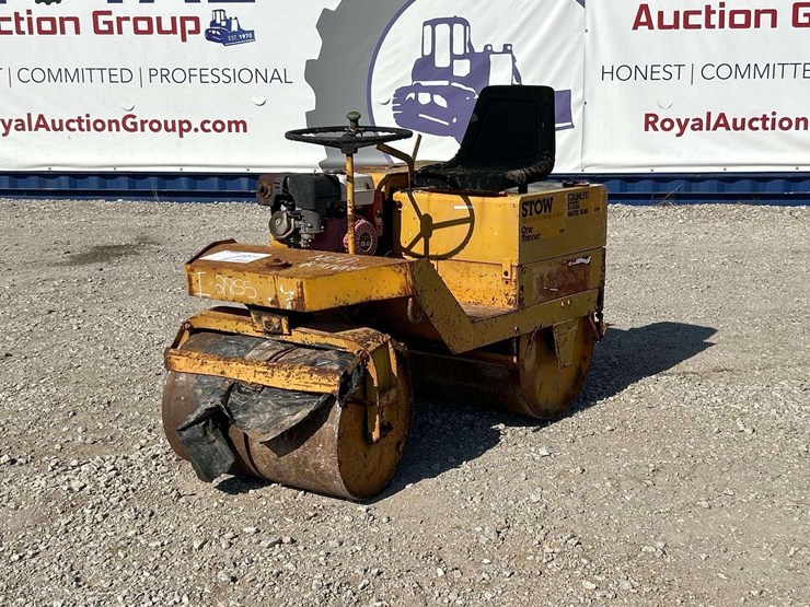stow-one-tonner-tandem-smooth-drum-roller-image-1