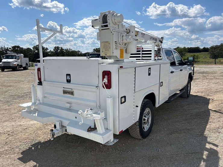 2019-chevrolet-2500-image-3