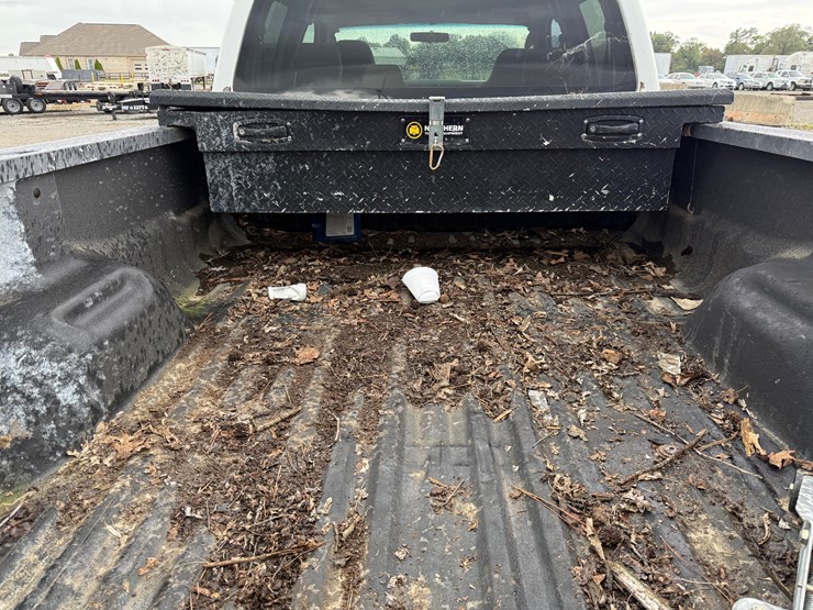 2010-ford-f350-image-10