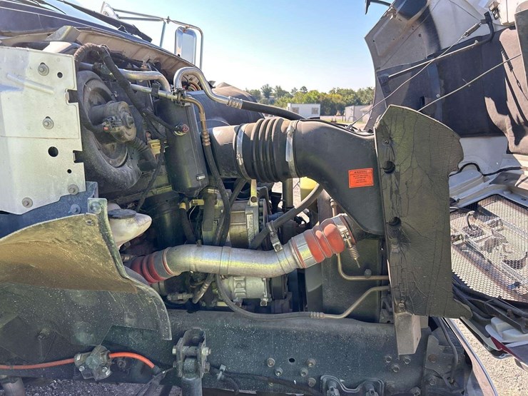 2005-ford-f650-image-9