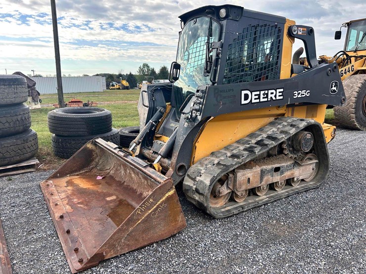 2018-deere-325g-image-1