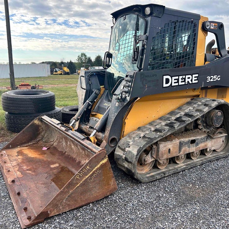 2018 DEERE 325G