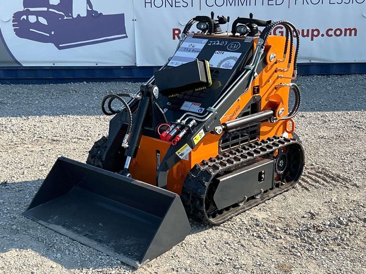 2025-unused-landhero-ldh-t460xx-mini-skid-steer-image-1