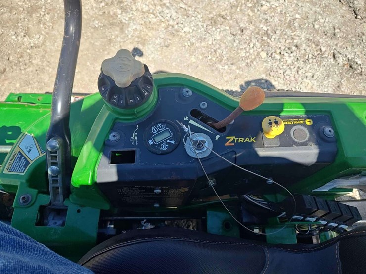 2012-john-deere-z925a-image-18