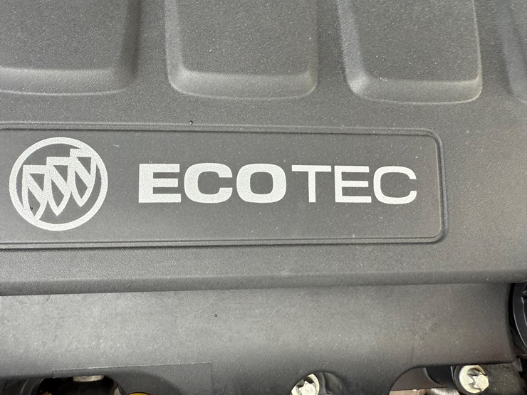 2019-buick-encore-image-38