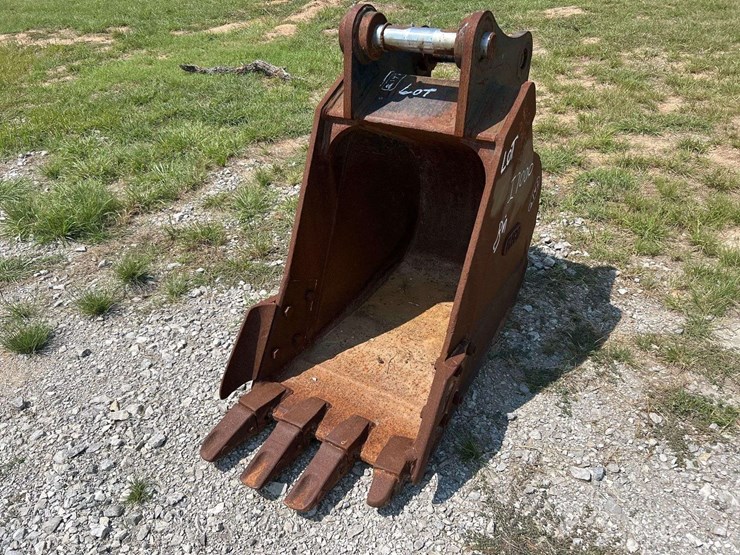 2021-fleco-dx140-24in-tooth-bucket-excavator-attachment-image-1