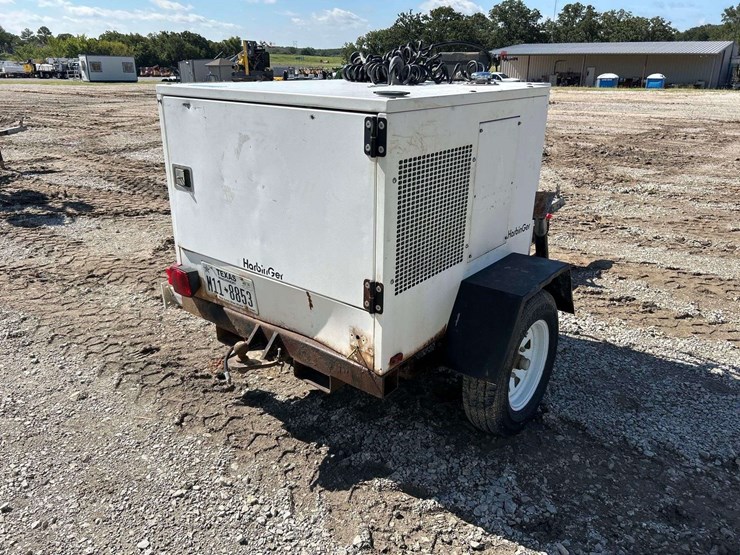 2019-allmand-bros-night-lite-v-series-image-3