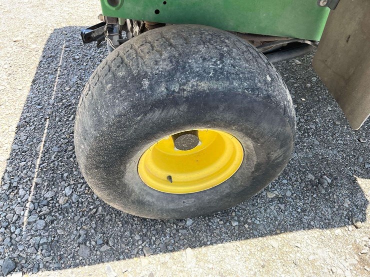 2010-john-deere-gator-image-16