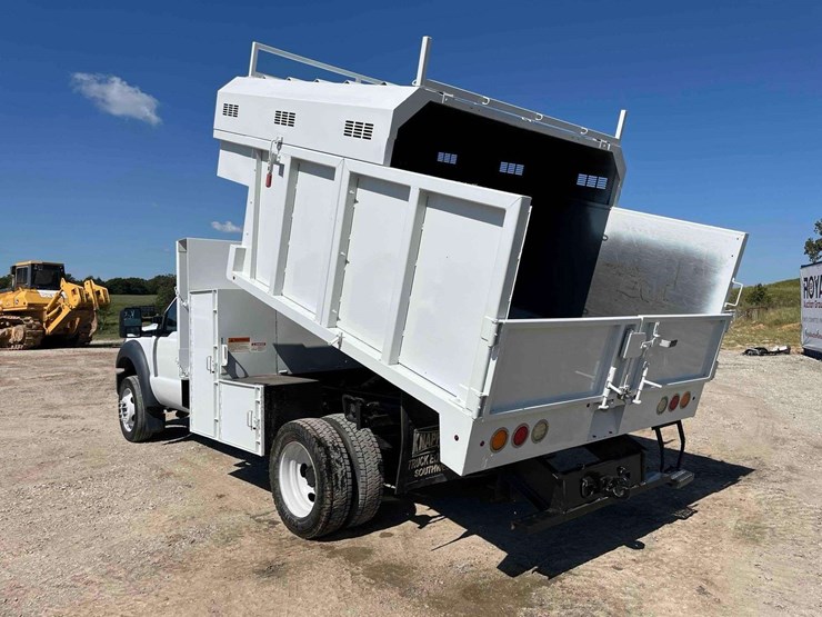 2012-ford-f550-image-2