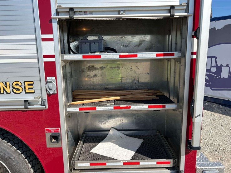 2005-ford-f650-image-23