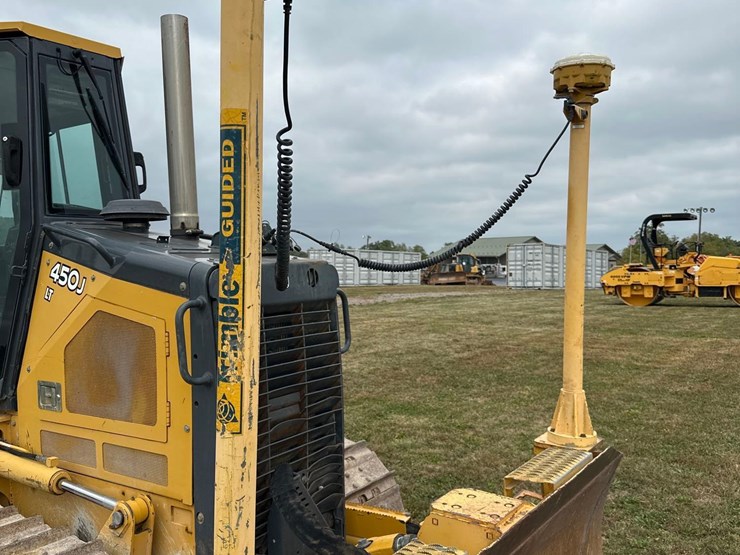 2013-deere-450j-lt-image-5