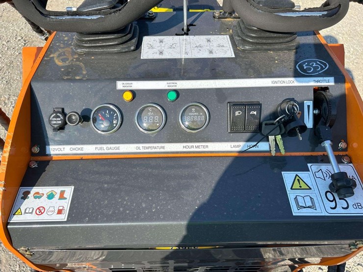 2025-unused-landhero-ldh-t460xx-mini-skid-steer-image-9