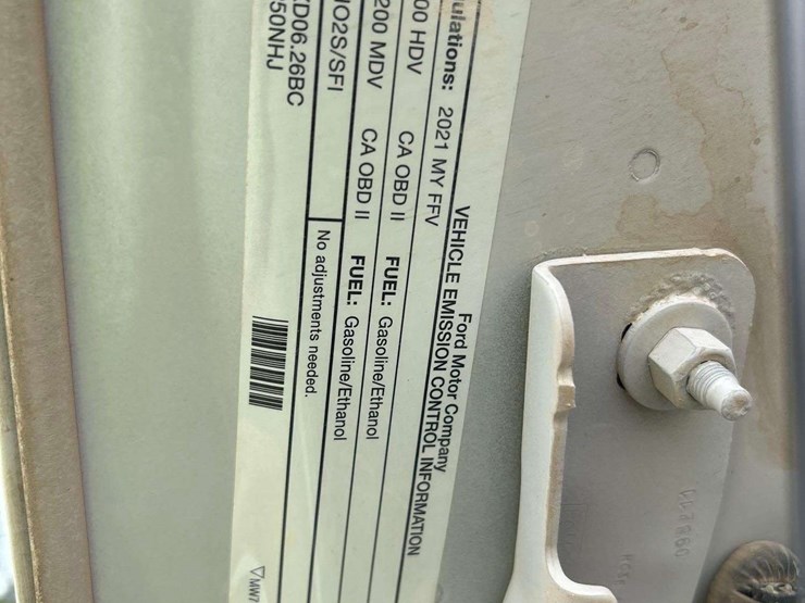 2021-ford-f250-image-10