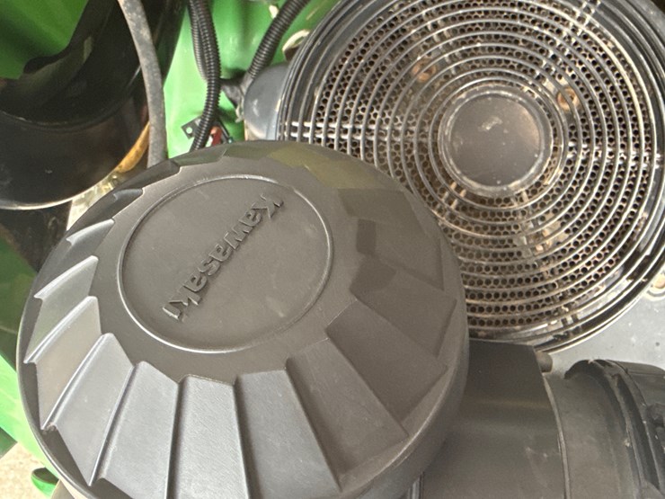 john-deere-z830a-image-9