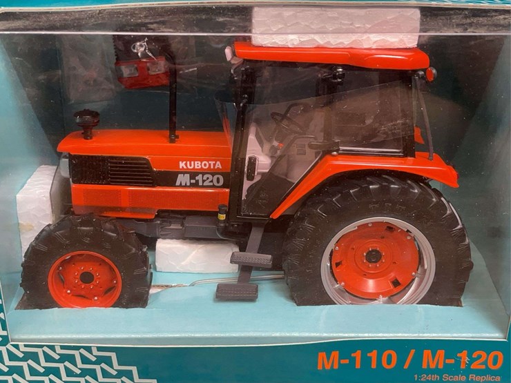 kubota-m120-image-2