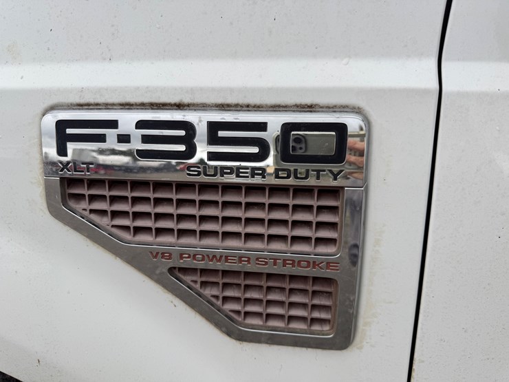 2010-ford-f350-image-22