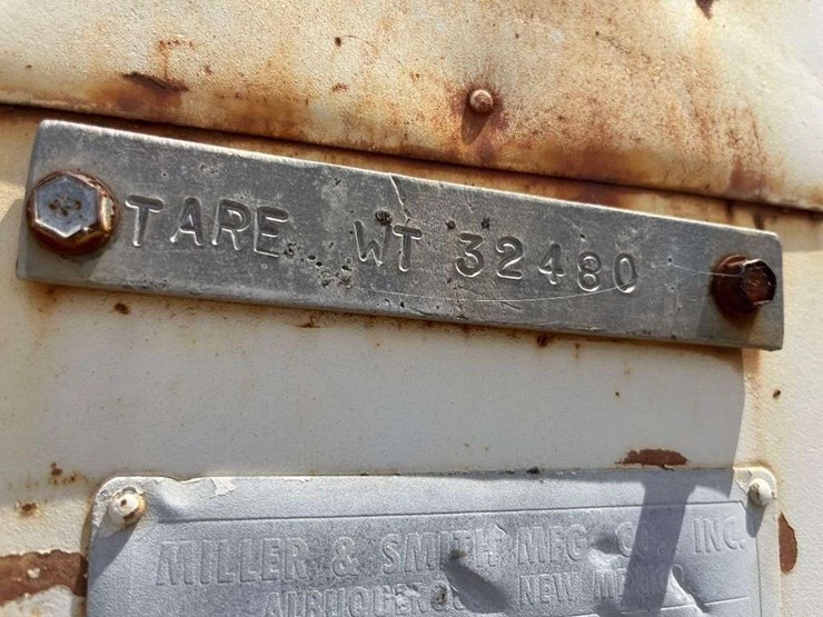 miller-and-smith-pnr-1000-pull-behind-proof-roller-trailer-image-6