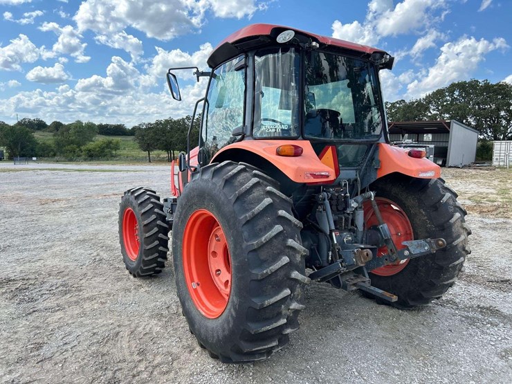 2017-kubota-m5-111d-image-2