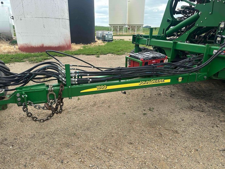 john-deere-1890-image-3