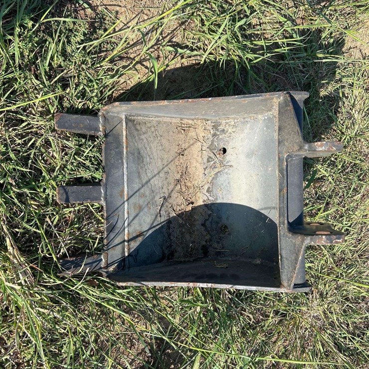 12in Mini Excavator Tooth Bucket