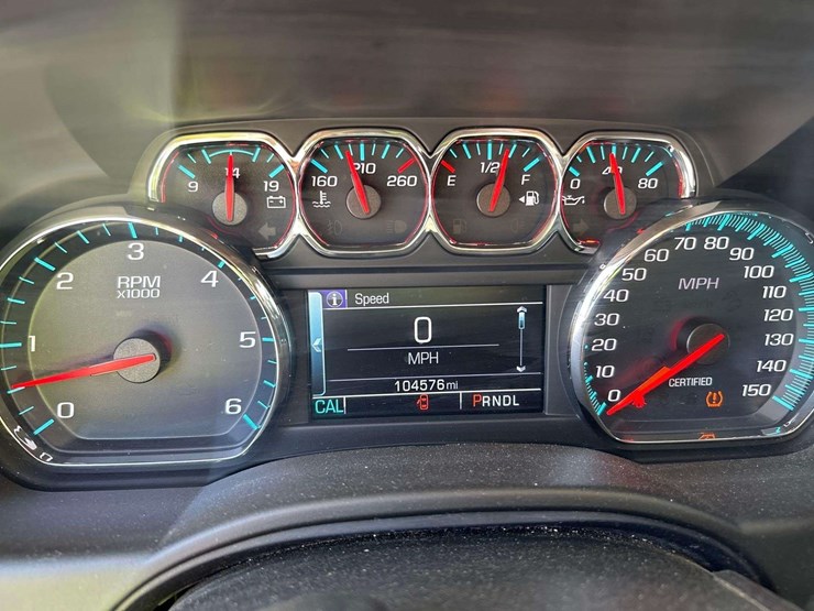 2019-chevrolet-tahoe-image-11