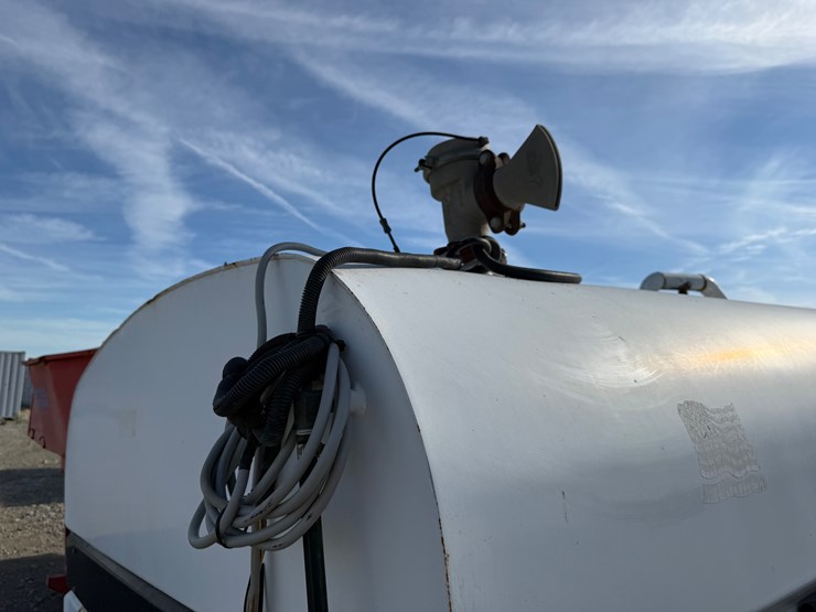 #5024-•-agm-agmc9l-~2000gal-water-tank-truck-bed-image-41