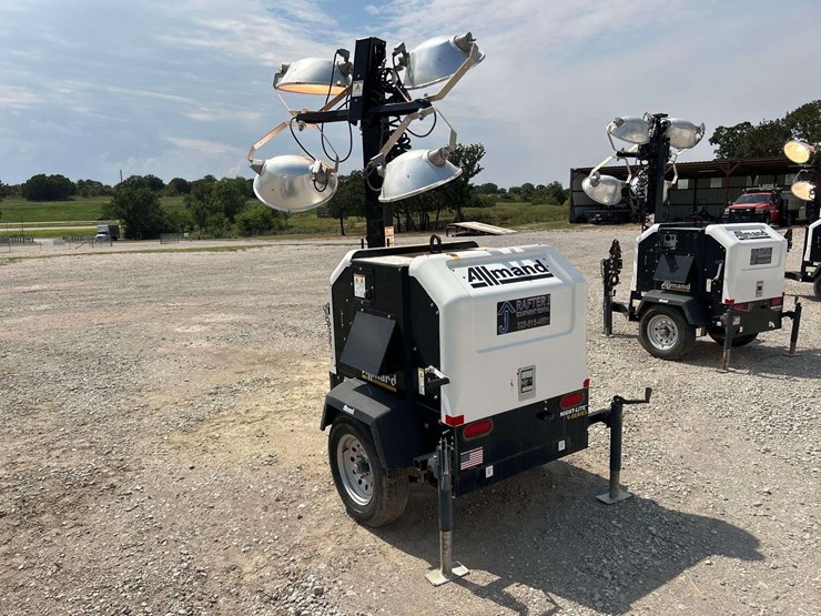 2019-allmand-bros-night-lite-v-series-image-2