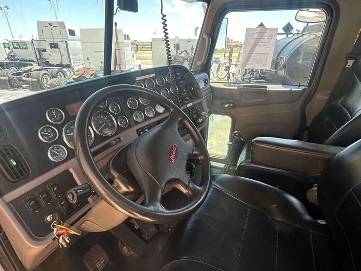 national-900a-image-42