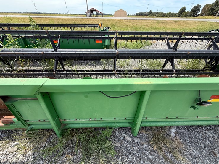 john-deere-635f-image-16