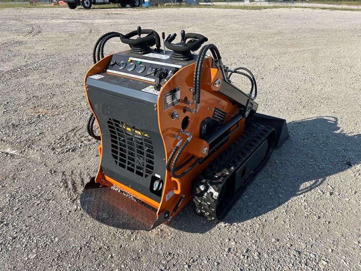 2025-unused-landhero-ldh-t460xx-mini-skid-steer-image-3