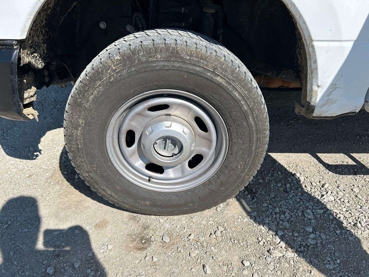 2022-ford-f250-xl-image-19