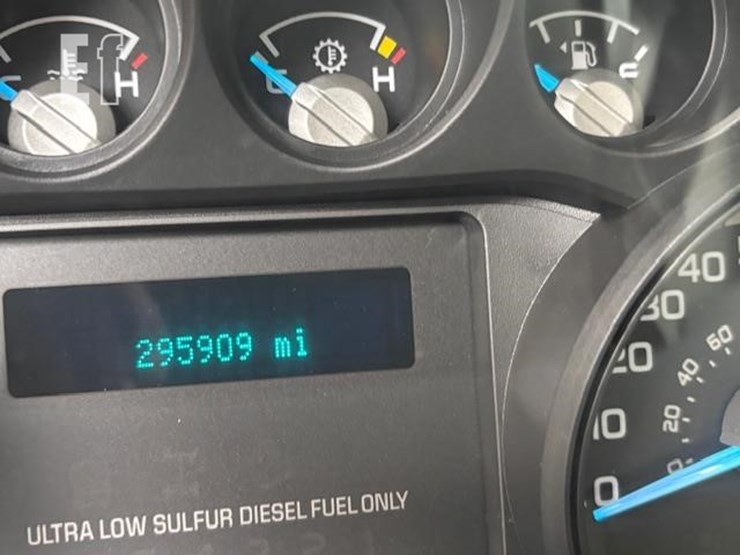 2013-ford-f250-sd-image-8