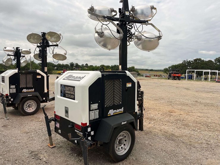 2019-allmand-bros-night-lite-v-series-image-3
