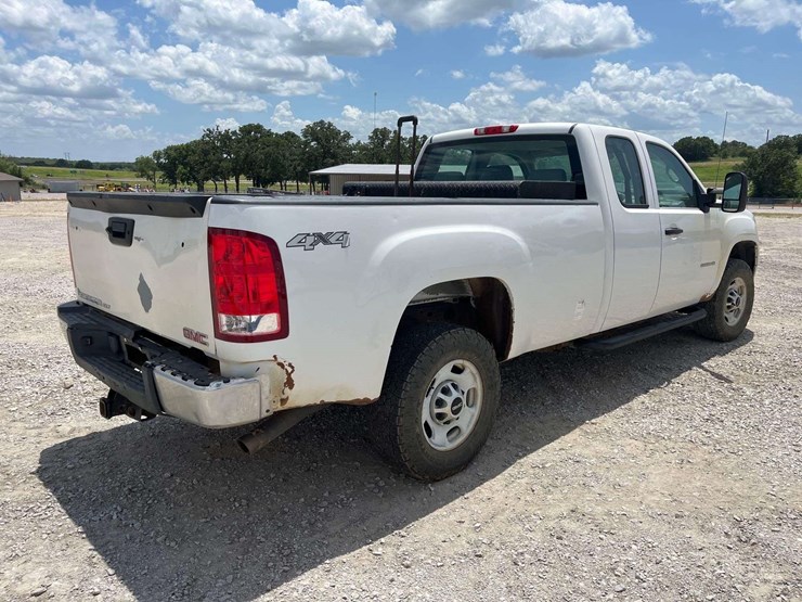 2013-gmc-sierra-2500hd-image-3