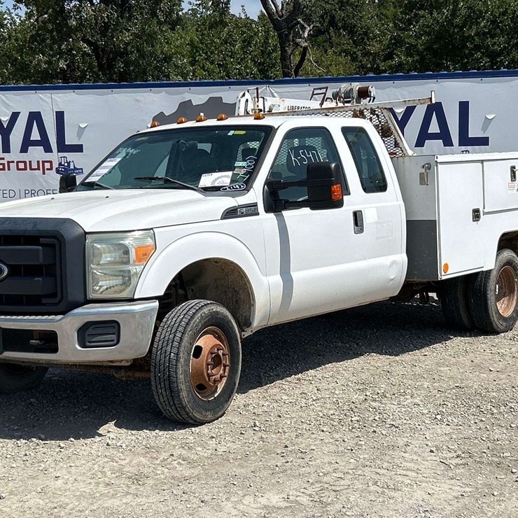 2015 FORD F350