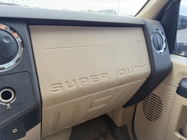 2010-ford-f350-image-42