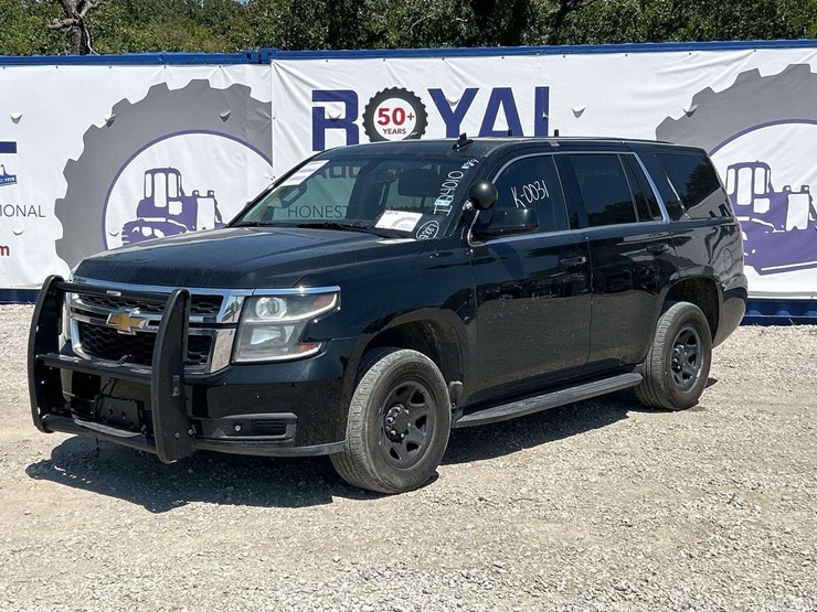 2019-chevrolet-tahoe-image-1